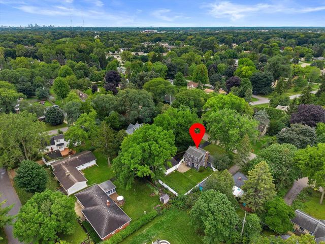 7020 N Rockledge AVENUE, Glendale, WI 53209