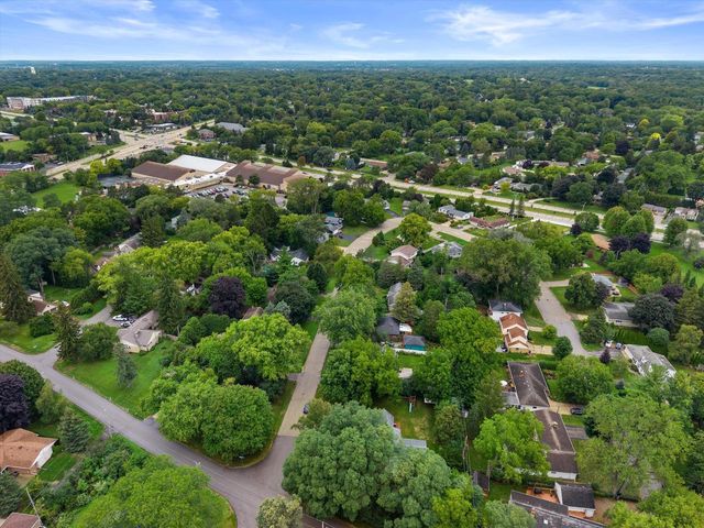7020 N Rockledge AVENUE, Glendale, WI 53209