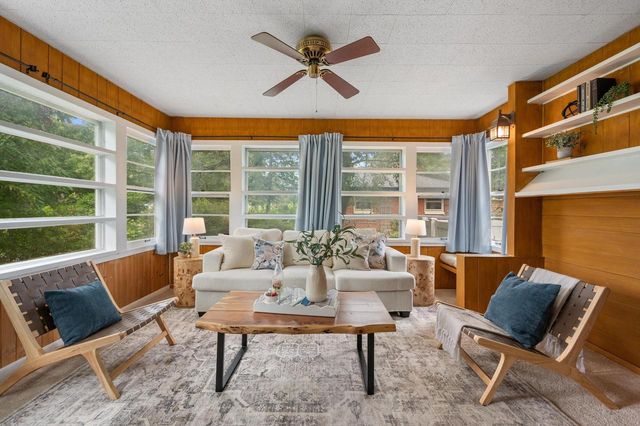7020 N Rockledge AVENUE, Glendale, WI 53209