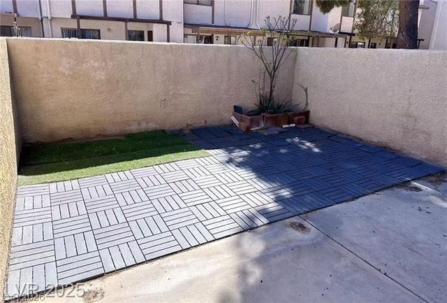 5241 Janfred Court 18, Las Vegas, NV 89103