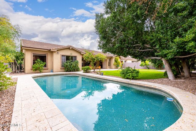 2252 S MCCLELLAND Place, Chandler, AZ 85286