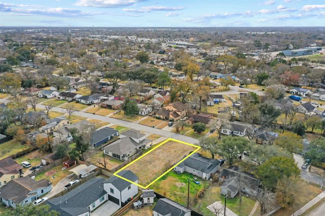 4711 Marietta Lane, Houston, TX 77021