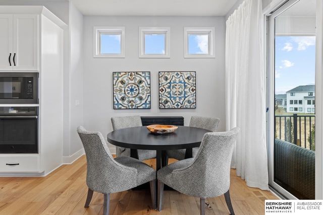 21757 G Street, Elkhorn, NE 68022