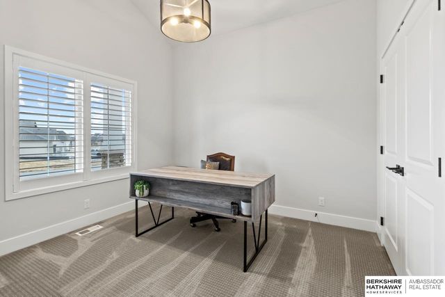 21757 G Street, Elkhorn, NE 68022