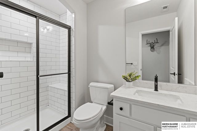 21757 G Street, Elkhorn, NE 68022