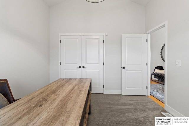 21757 G Street, Elkhorn, NE 68022