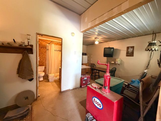5307 W DIVISION Road, Tipton, IN 46072
