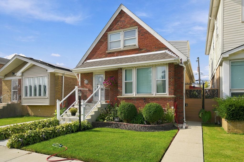 5360 S Kenneth Avenue, Chicago, IL 60632 — exterior