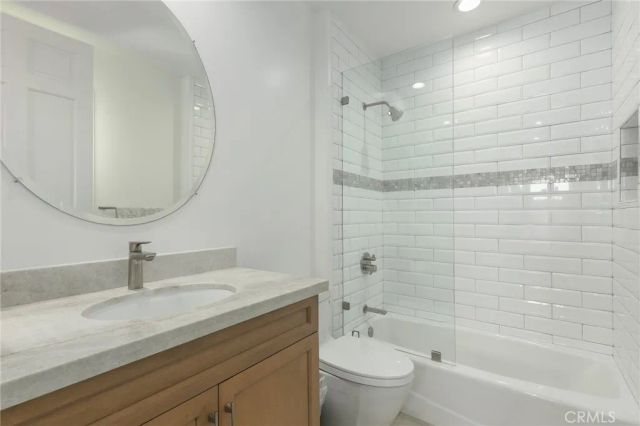 11805 Henley Lane, Los Angeles, CA 90077