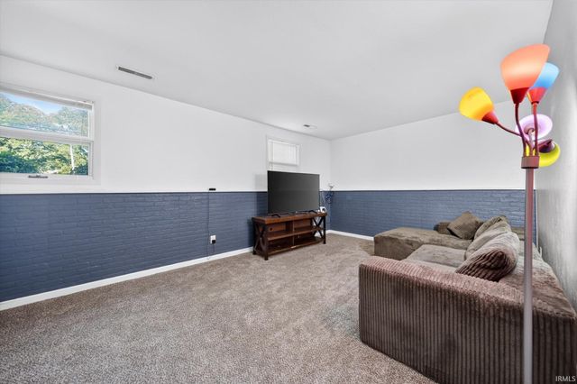 56628 County Road 13, Elkhart, IN 46516