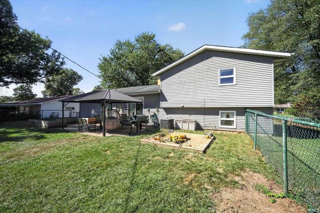 56628 County Road 13, Elkhart, IN 46516