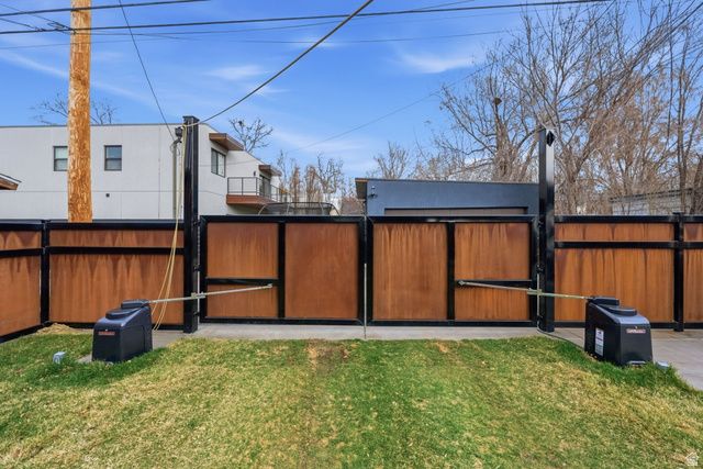 983 S 1000 E, Salt Lake City, UT 84105