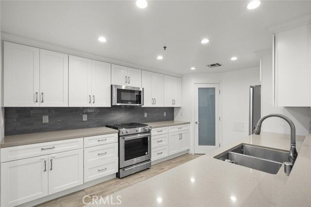 5350 White Oak Avenue 113, Encino (los Angeles), CA 91316