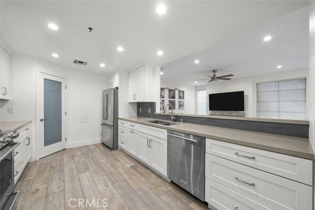 5350 White Oak Avenue 113, Encino (los Angeles), CA 91316