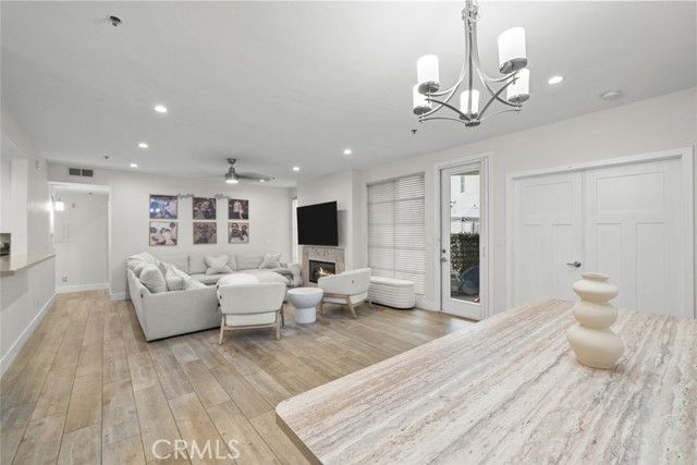 5350 White Oak Avenue 113, Encino (los Angeles), CA 91316