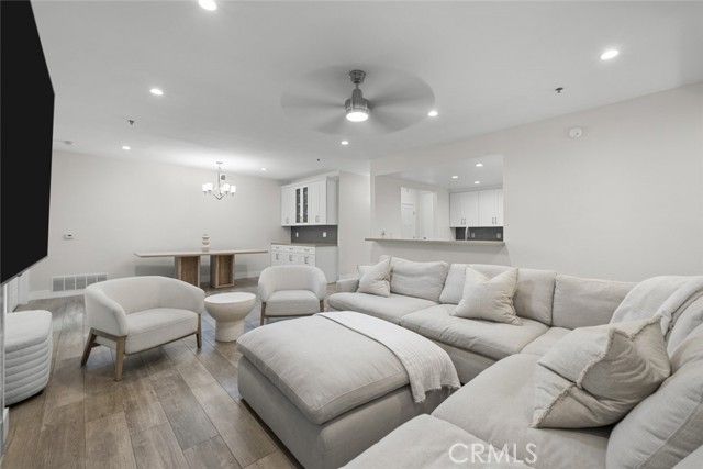 5350 White Oak Avenue 113, Encino (los Angeles), CA 91316