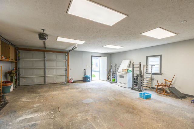 1109 N 9th Street, Salina, KS 67401