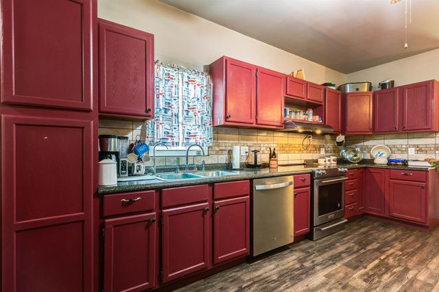 1109 N 9th Street, Salina, KS 67401