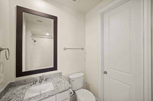 2003 Covent Garden Station, Houston, TX 77045