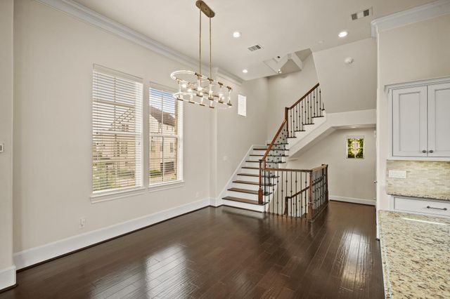 2003 Covent Garden Station, Houston, TX 77045