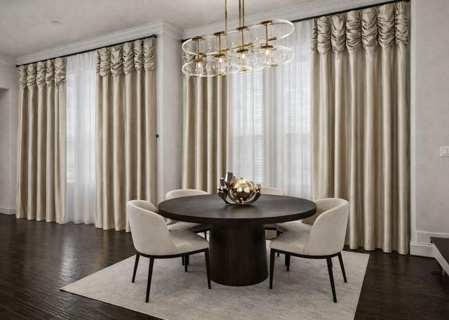 2003 Covent Garden Station, Houston, TX 77045