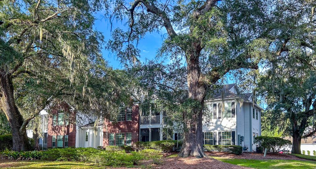 147 Golf View Lane, Summerville, SC 29485