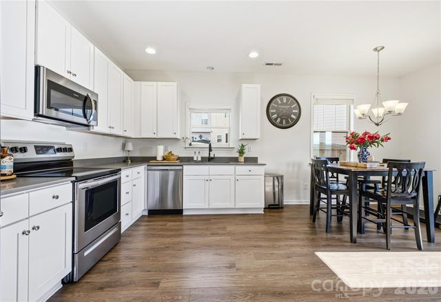 600 Cardwell Lane 140, Fletcher, NC 28732