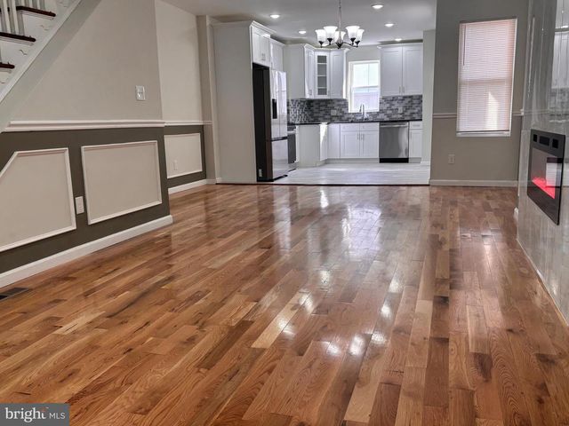 5817 N 15TH ST, Philadelphia, PA 19141