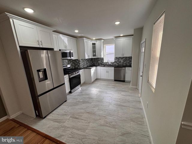 5817 N 15TH ST, Philadelphia, PA 19141