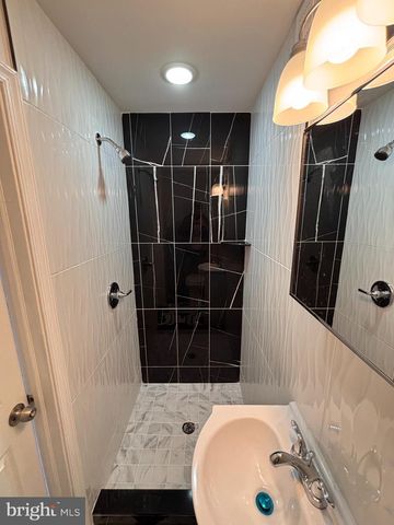 5817 N 15TH ST, Philadelphia, PA 19141