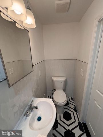 5817 N 15TH ST, Philadelphia, PA 19141