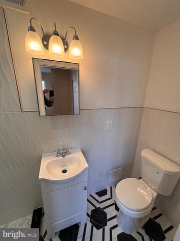 5817 N 15TH ST, Philadelphia, PA 19141