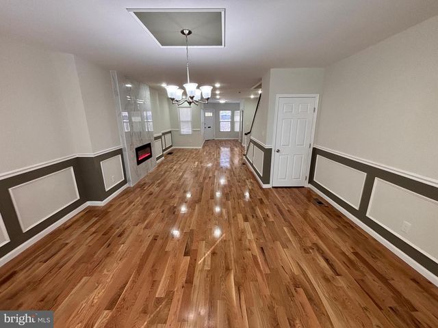 5817 N 15TH ST, Philadelphia, PA 19141