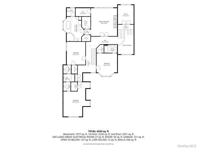 37 Legends Circle, Melville, NY 11747