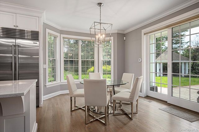 37 Legends Circle, Melville, NY 11747