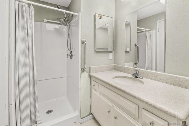 1896 Fairway Park A, Escondido, CA 92026