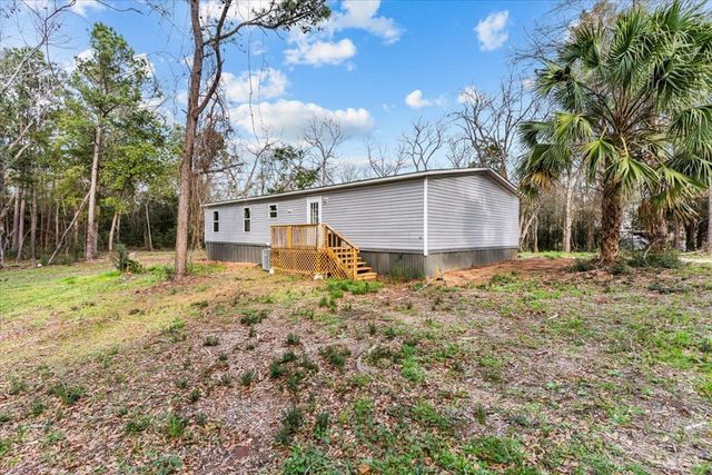 84 Jones Dr, Pinckard, AL 36350