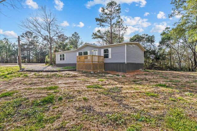 84 Jones Dr, Pinckard, AL 36350