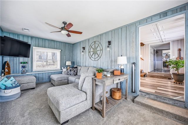 32242 Woodale Drive, Hanoverton, OH 44423