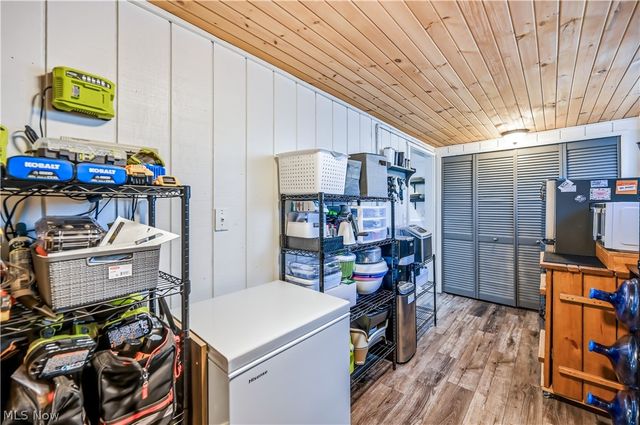 32242 Woodale Drive, Hanoverton, OH 44423