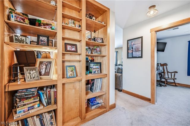 32242 Woodale Drive, Hanoverton, OH 44423