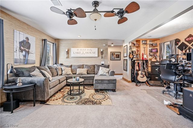 32242 Woodale Drive, Hanoverton, OH 44423