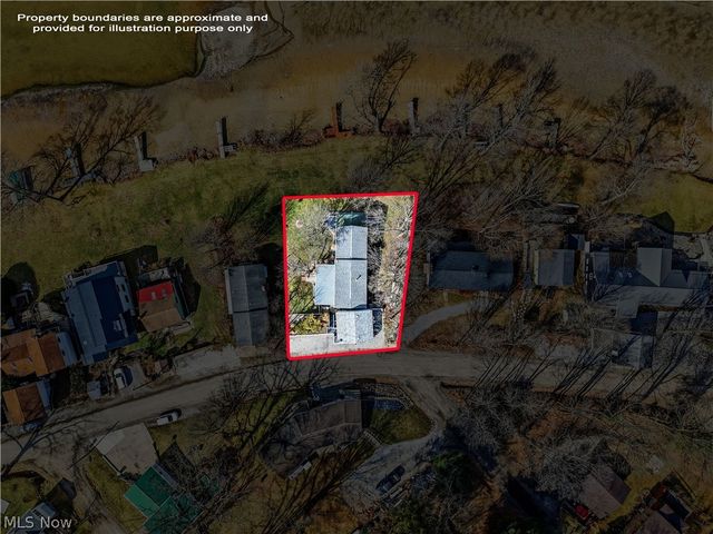 32242 Woodale Drive, Hanoverton, OH 44423