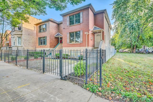 7117 S UNIVERSITY Avenue, Chicago, IL 60619