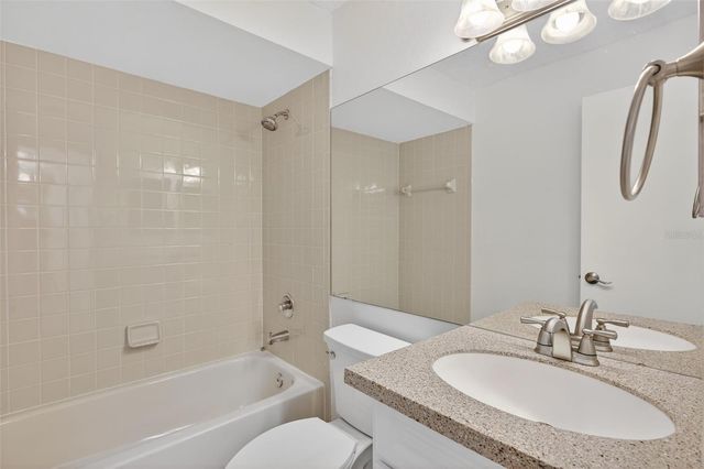 484 SANTA CRUZ PLACE NE G, St Petersburg, FL 33703