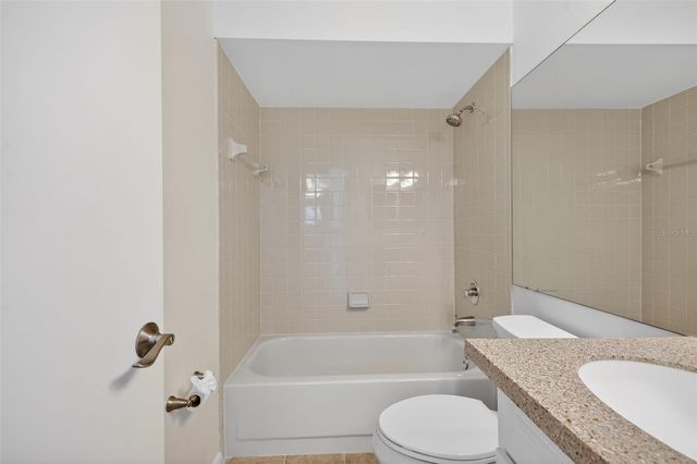 484 SANTA CRUZ PLACE NE G, St Petersburg, FL 33703