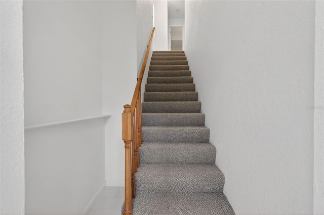 484 SANTA CRUZ PLACE NE G, St Petersburg, FL 33703