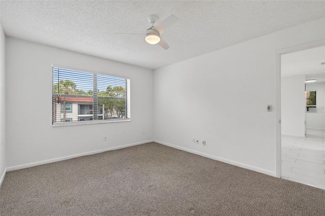 484 SANTA CRUZ PLACE NE G, St Petersburg, FL 33703