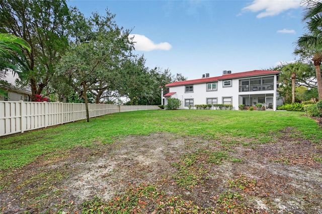 484 SANTA CRUZ PLACE NE G, St Petersburg, FL 33703