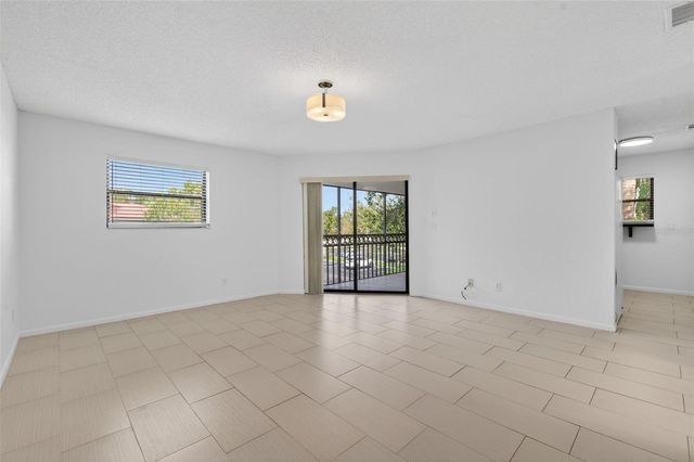 484 SANTA CRUZ PLACE NE G, St Petersburg, FL 33703